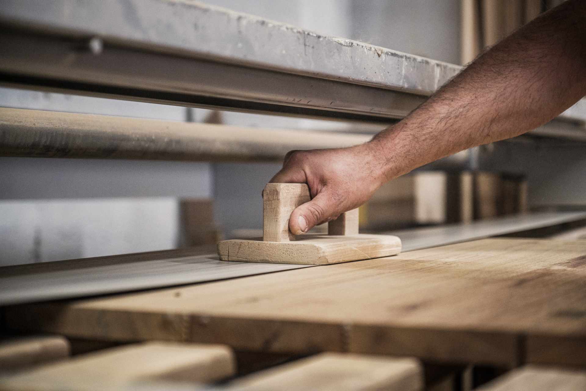 Entreprise de menuiserie à Marseille : AC Bois, votre spécialiste de la menuiserie sur mesure